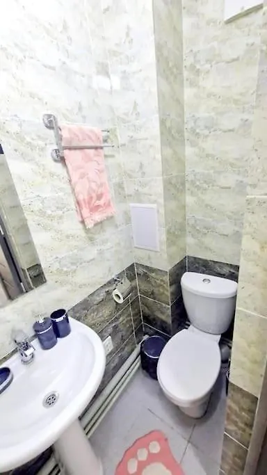 Apartment Мини-Отель Парк 28 Панфиловцев Номер 1 Almaty